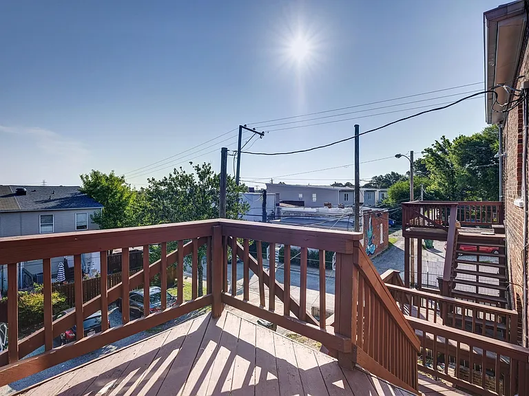 802 W Clay St #A — Photo 32