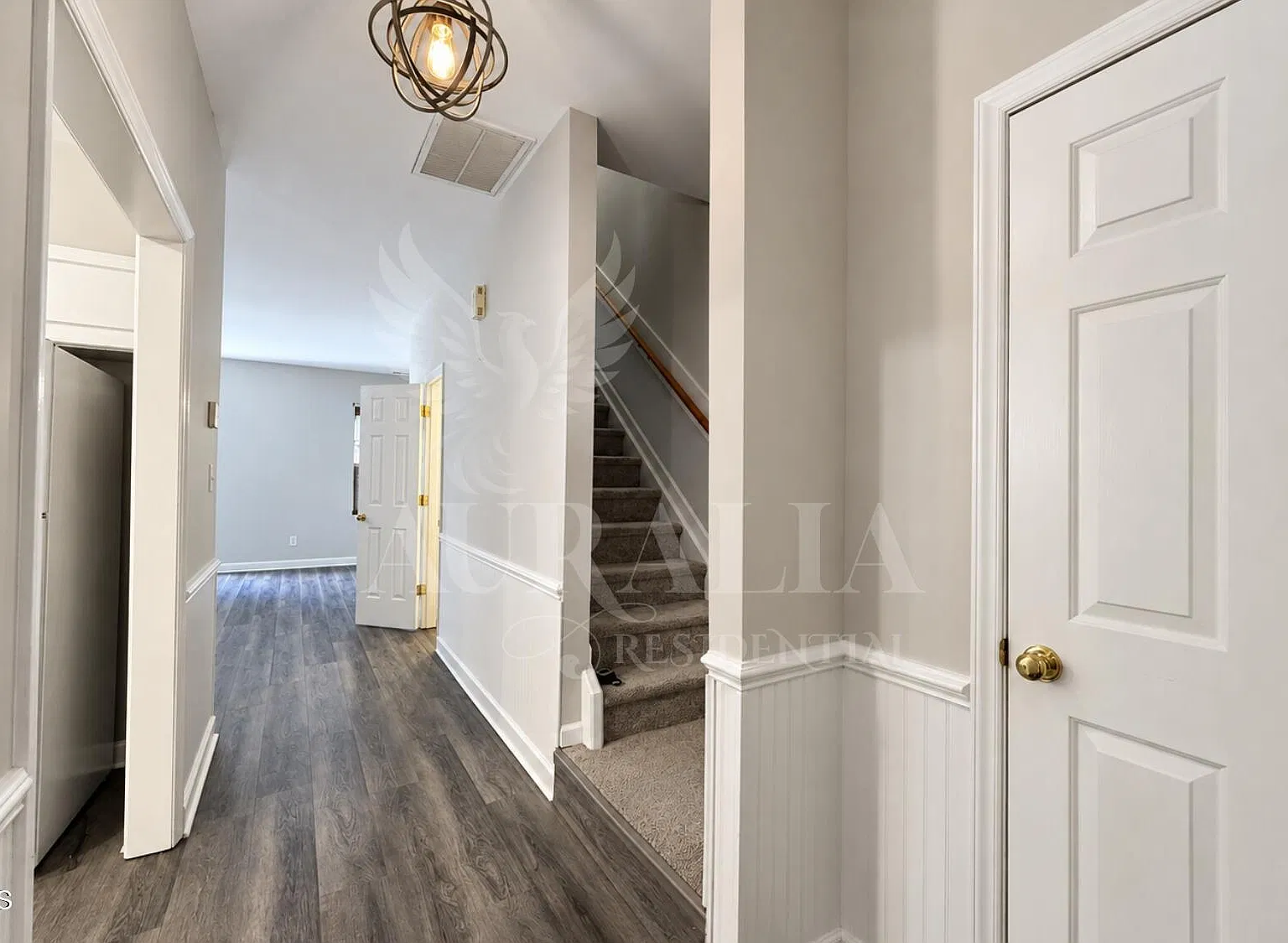 3 bed, 2.5 bath, 1408 sqft, $1,585 — Photo 4