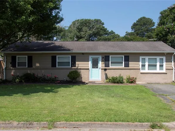 641 Nottingham Dr, Hampton, VA 23669