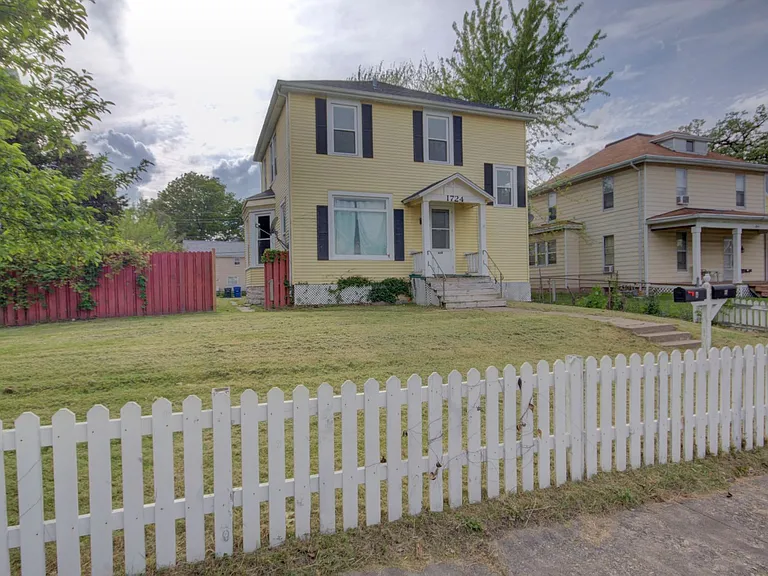 1724 Farnam St — Photo 17