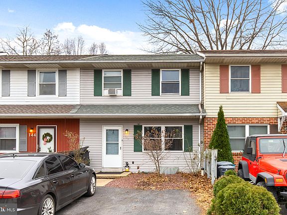2nd image of 142 Maplewood Ln