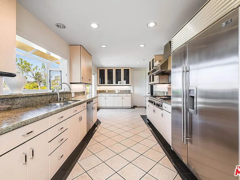 9656 Lawlen Way — Photo 12