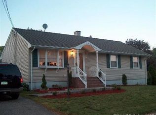 442 Anton St, Bridgeport, CT 06606