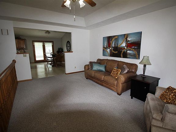 2nd image of 101 Deann Dr