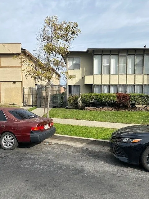 5019 August St. (Augolet, LLC) — Photo 3