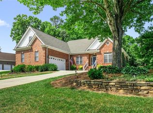 150 Serenity Pointe Dr, Kernersville, NC 27284