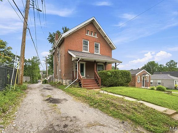 3rd image of 6941 Dale Ave