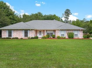 61232 Spring Lake Dr, Lacombe, LA 70445