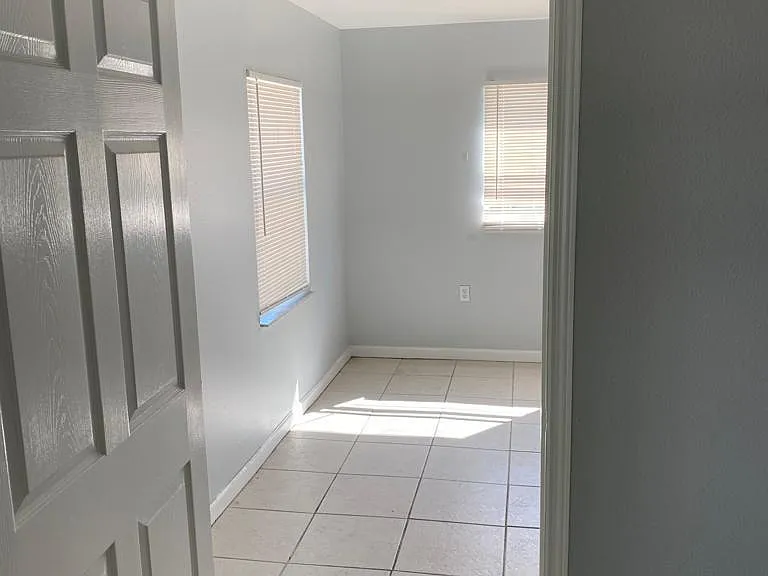 409 Harrison Ave #4 — Photo 10