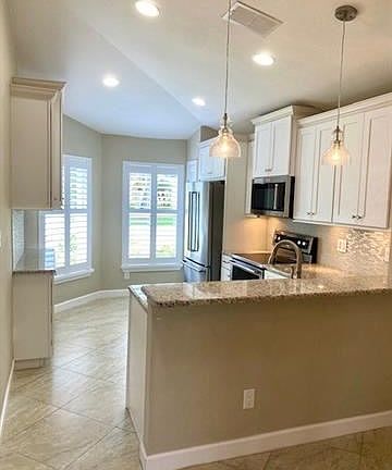 4th image of 20960 Country Barn Dr