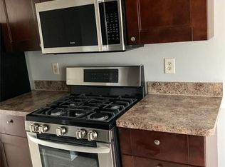 925 Mill Stone Dr, Marietta, GA 30062
