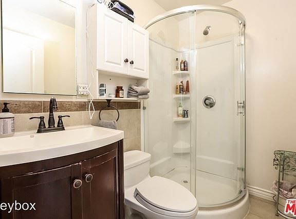 4th image of 12020 Beatrice St