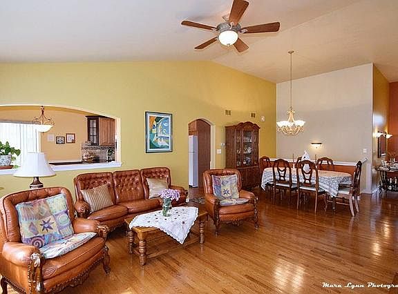 5th image of 1462 Hawksley Ln