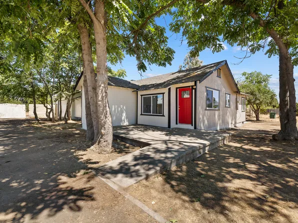889 W Mariposa Street, Lindsay, CA 93247
