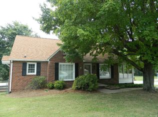 419 Greenwood Dr, High Point, NC 27262