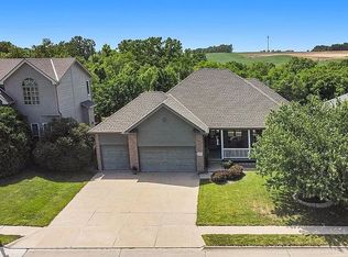 11906 S 53rd St, Papillion, NE 68133