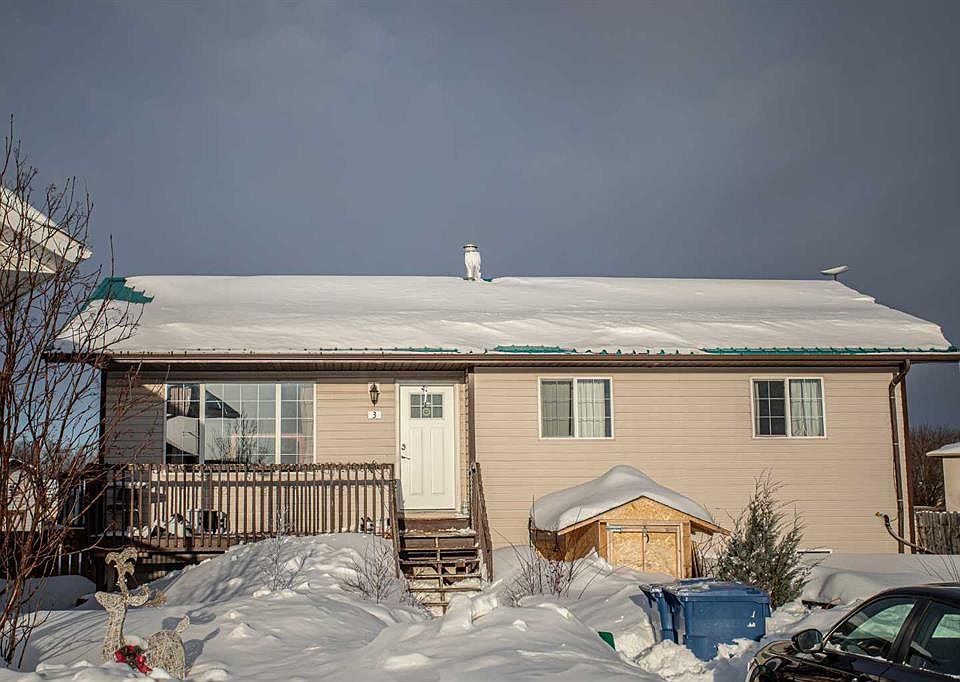 1st image of 3 S Boyer Close