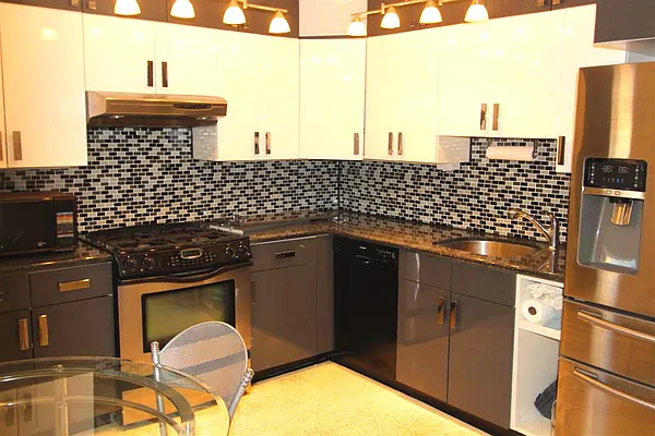 Sold by Superior Realty Service | media 38