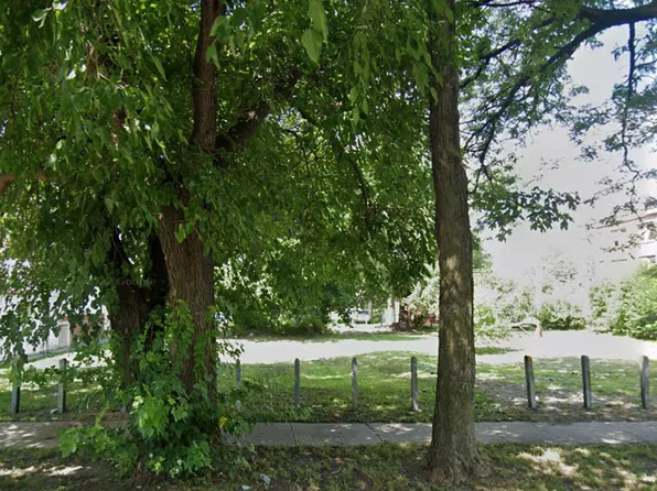 5520 S Emerald Ave, Chicago, IL 60621