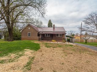 135 Park Dr, Maryville, TN 37804