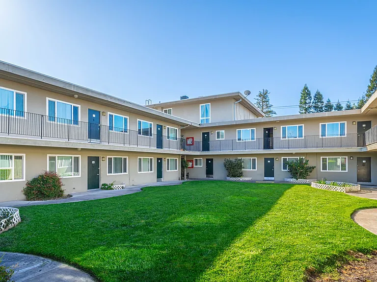 Villa Roma Apartments. — Photo 5