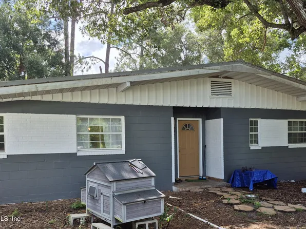 282 BYRD Road, Crescent City, FL 32112