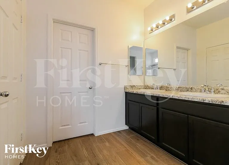 17565 W Villa Chula Ln — Photo 12
