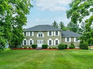 11 Ravens Blf, Andover, MA 01810