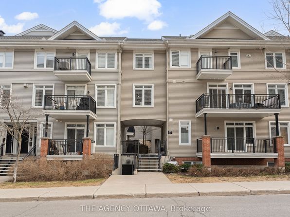 420 E Nepean St W #D, Ottawa, ON K1R 5G7