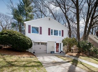 34 Hackensack Rd, Chestnut Hill, MA 02467