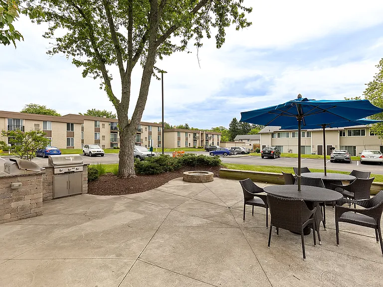 Village on South Carpenter — Photo 11