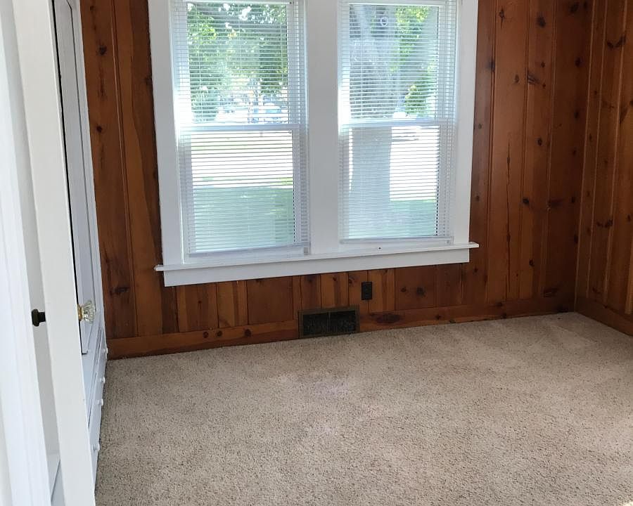 2nd image of 610 15th St