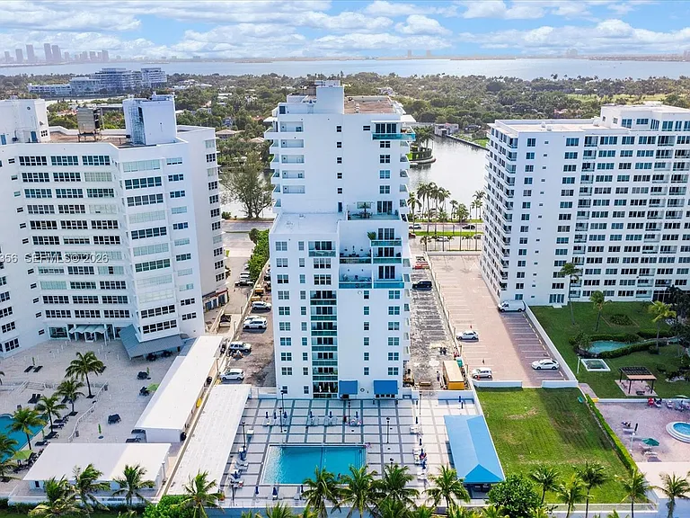 5001 Collins Ave #4E — Photo 25