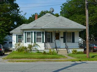 327 Norwood Ave, Warwick, RI 02888