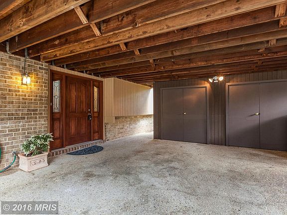3rd image of 10619 Great Arbor Dr