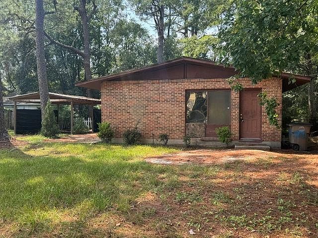 1st image of 1556 E Fleetwood Dr