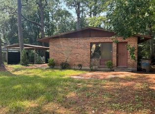 1556 E Fleetwood Dr, Mobile, AL 36605