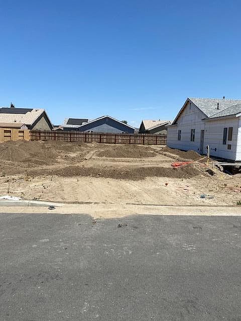 2nd image of 714 W Red Oak Avenue S