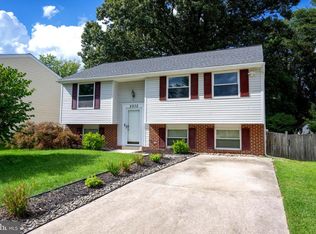 2932 Crystal Palace Ln, Pasadena, MD 21122