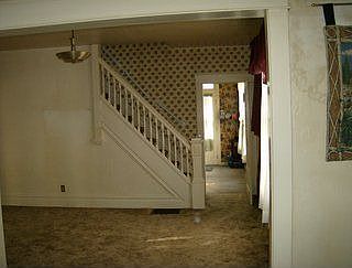 2nd image of 209 Pennsylvania Ave