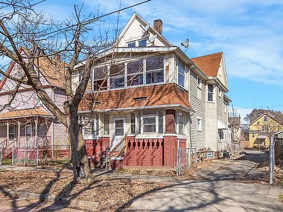 2nd image of 1910 Corning Ave #3