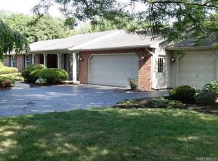 5456 Leete Rd, Lockport, NY 14094