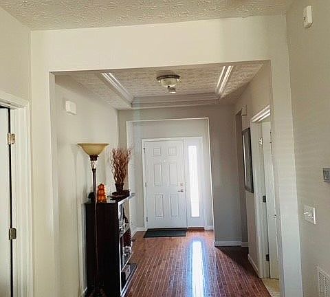 5th image of 4066 Forestedge St