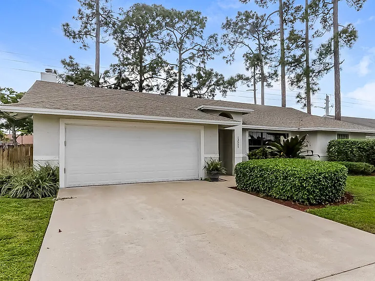 13555 Exotica Ln — Photo 3