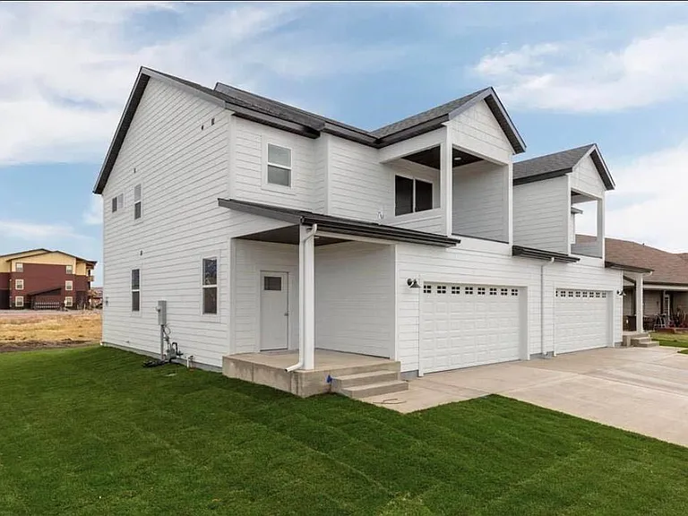 1792 Buckrake Ave — Photo 1