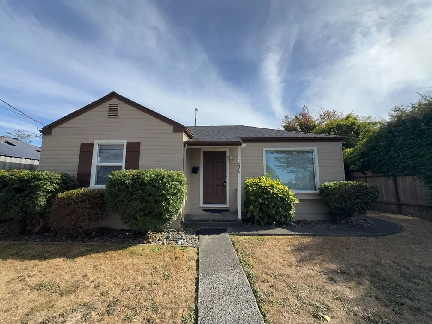 2 Bedroom 1 Bath Home located in Eureka — Photo 2