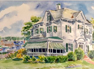18 Clinton Ave, Shelter Island Heights, NY 11965