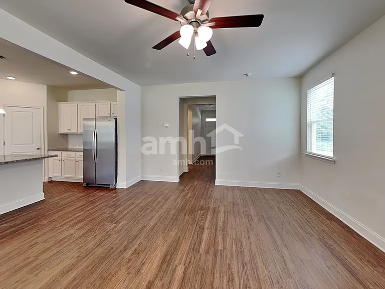 6240 Bridlewood Ln — Photo 7