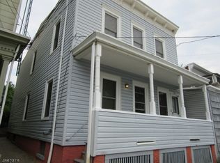 152 9th St, Passaic, NJ 07055
