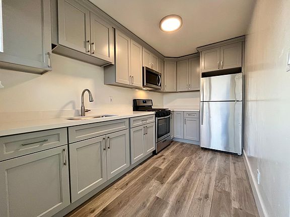 2nd image of 3202 Nevin Ave #3208